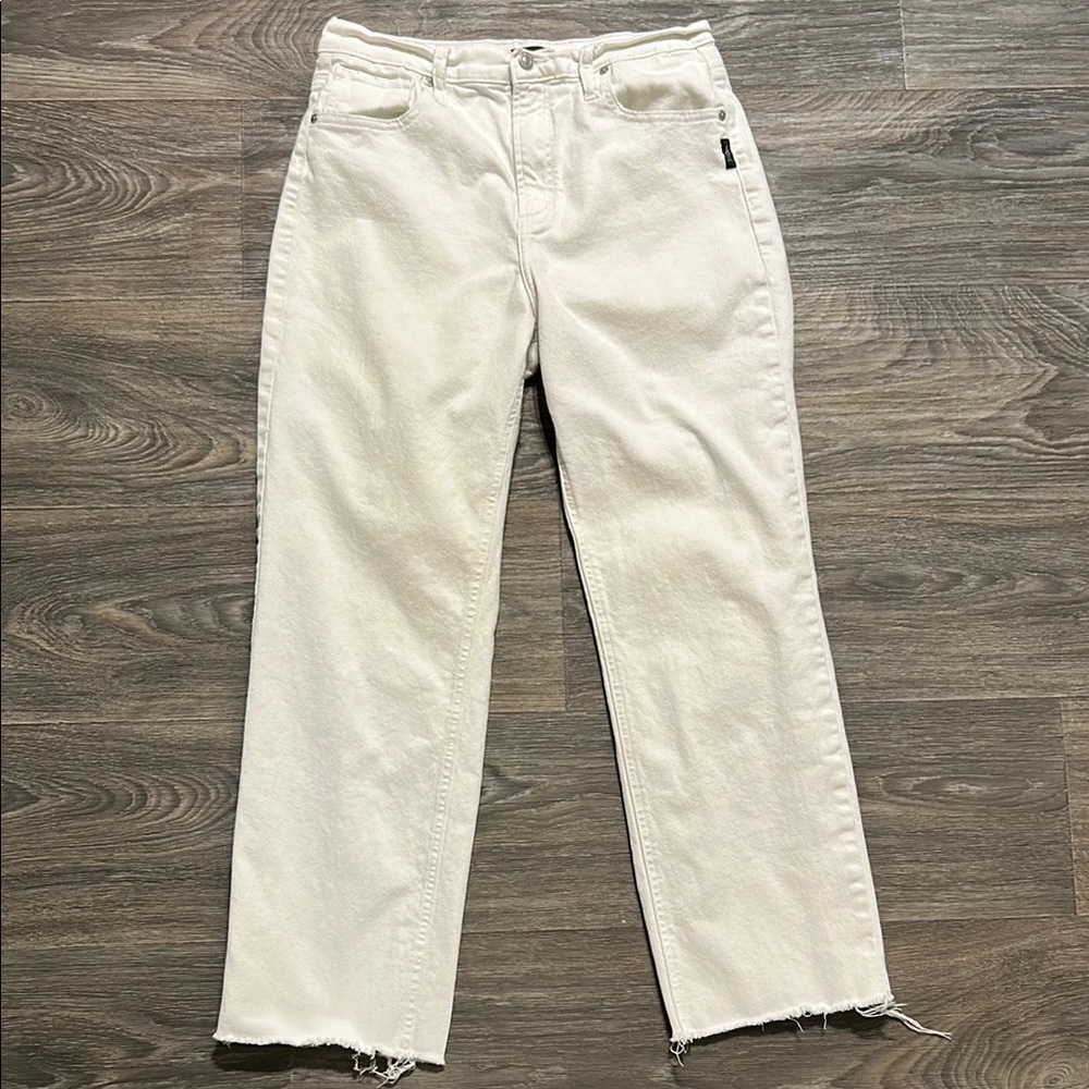 Silver Jeans 30 x 28 High Rise Highly Desirable Straight Leg White Denim Raw Hem